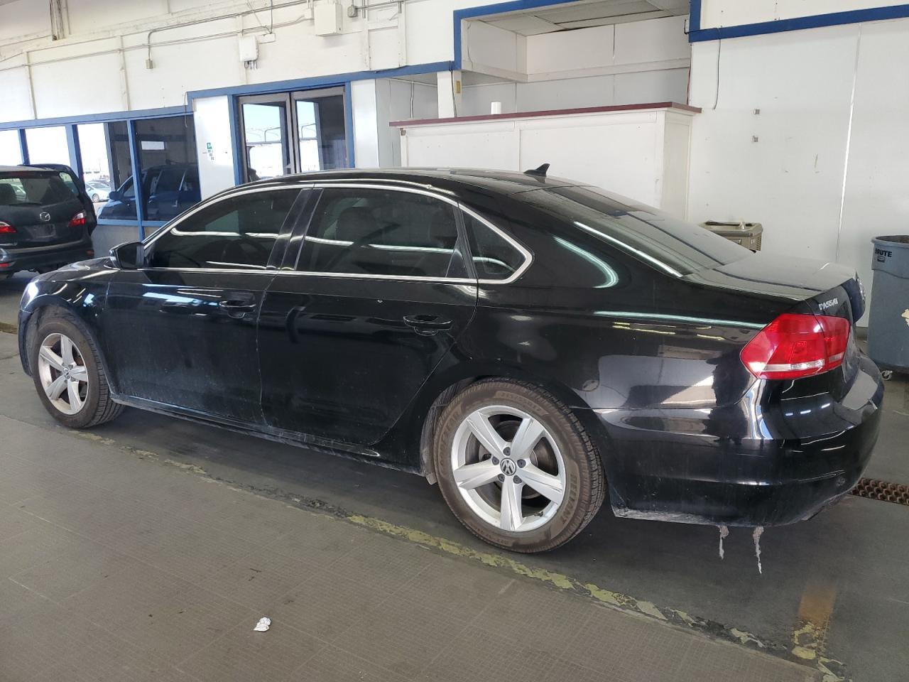 2015 Volkswagen Passat S - Image 2