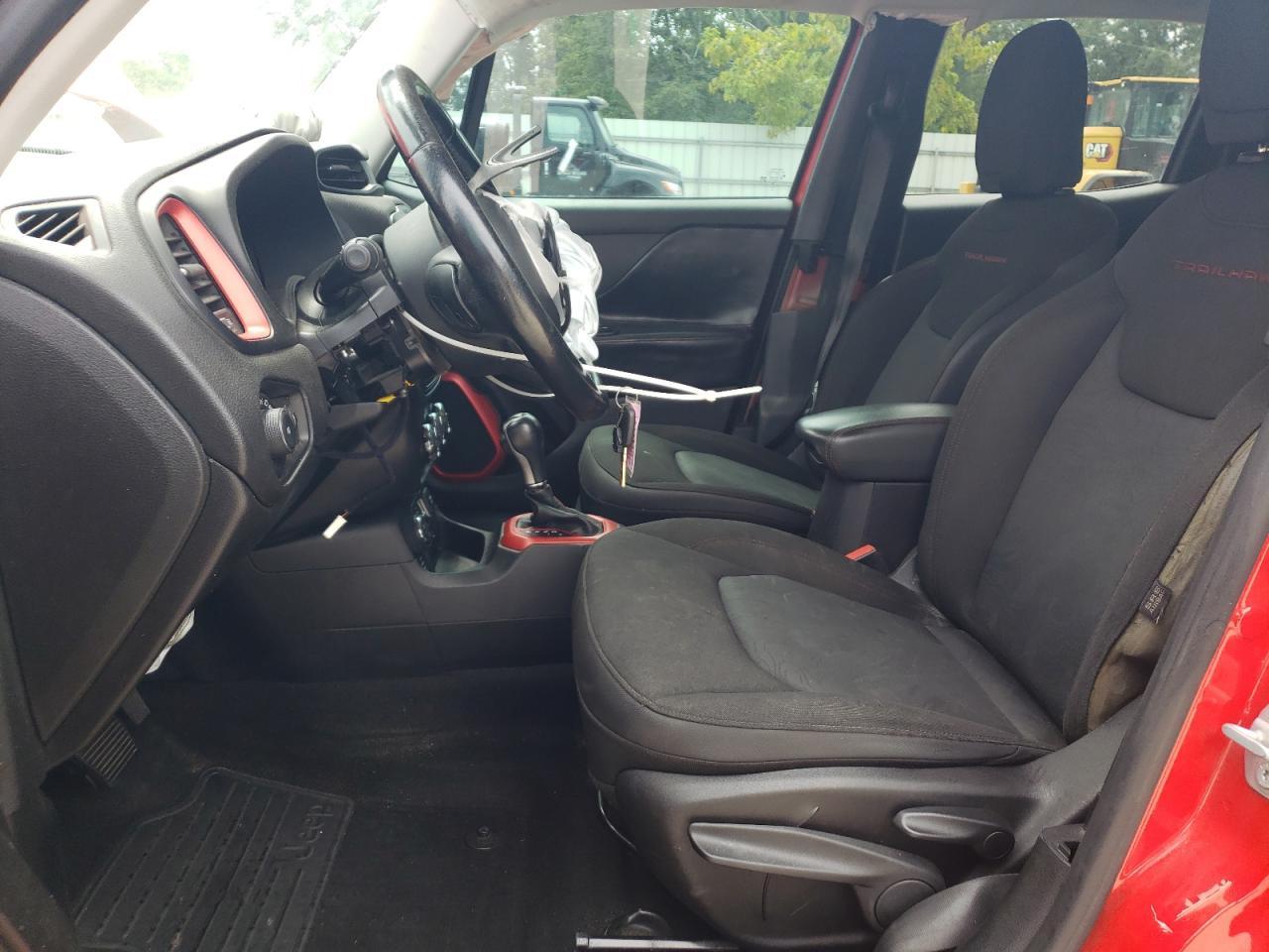 2015 Jeep Renegade Trailhawk - Image 7