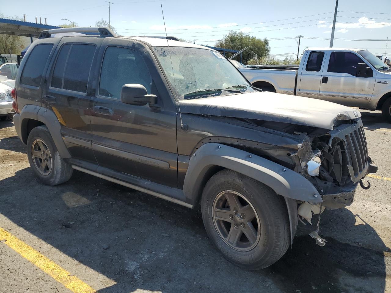 2005 Jeep Liberty Renegade - Фото 4