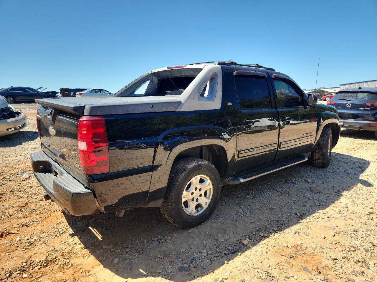 2011 Chevrolet Avalanche Lt - Фото 3