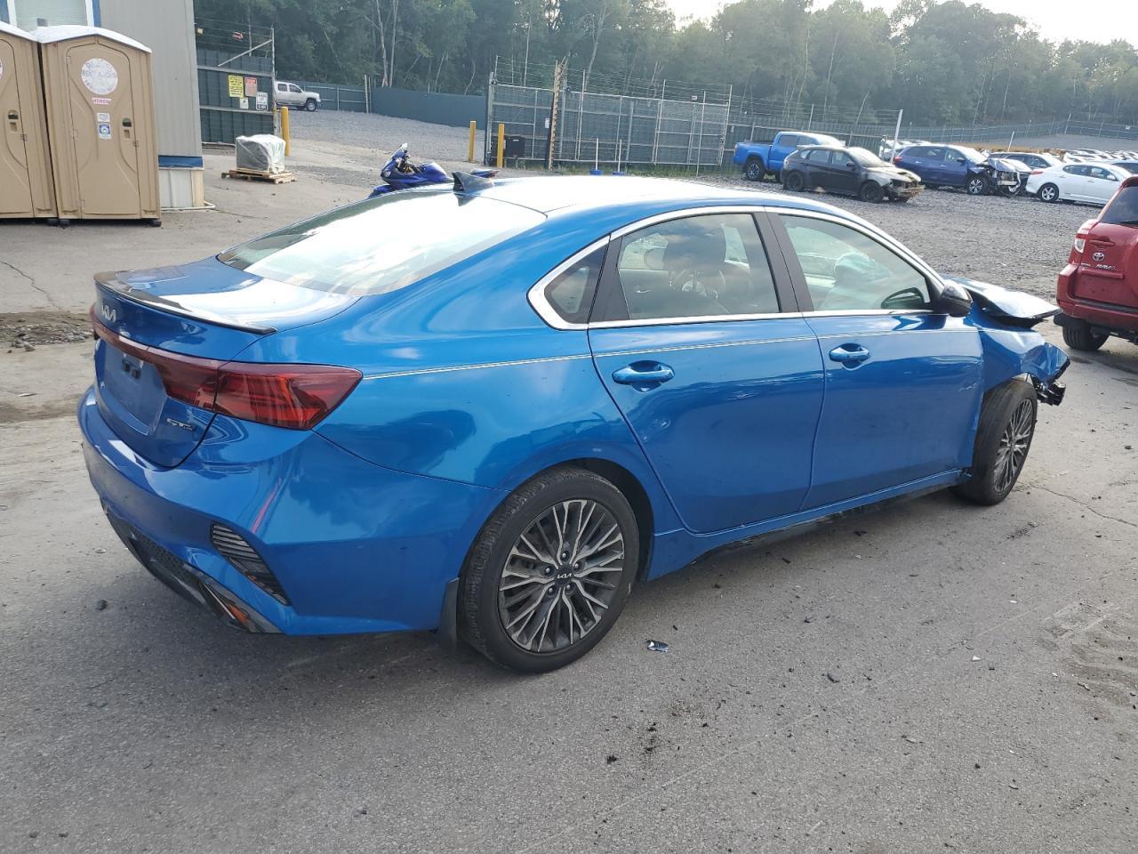 2024 Kia Forte Gt Line - Фото 3