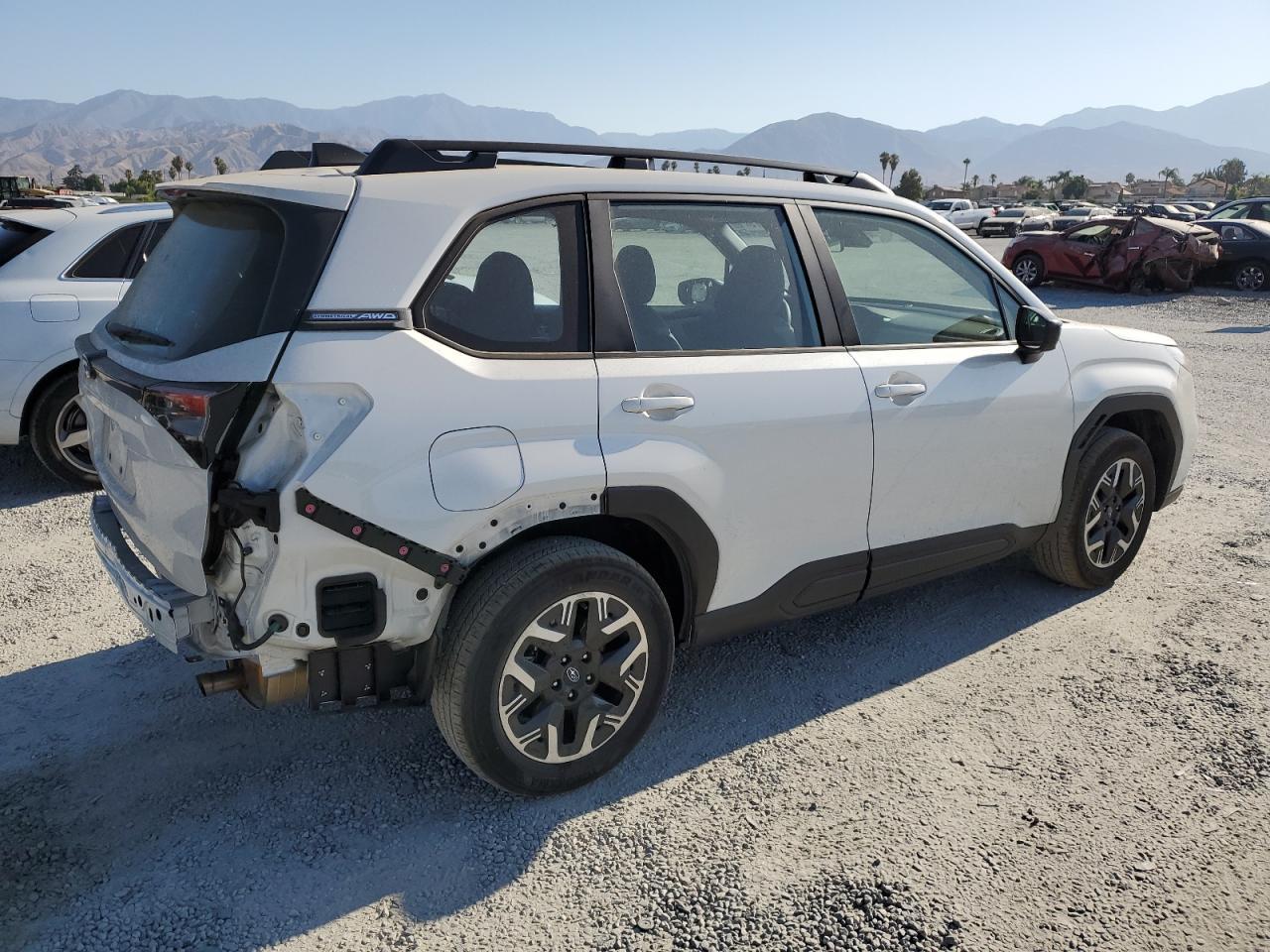 2025 Subaru Forester - Image 3