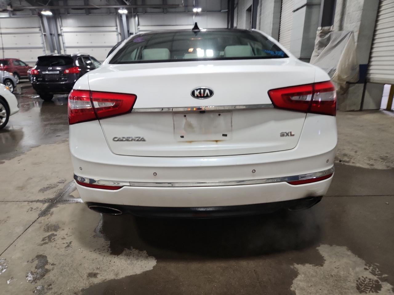 2014 Kia Cadenza Premium - Image 6