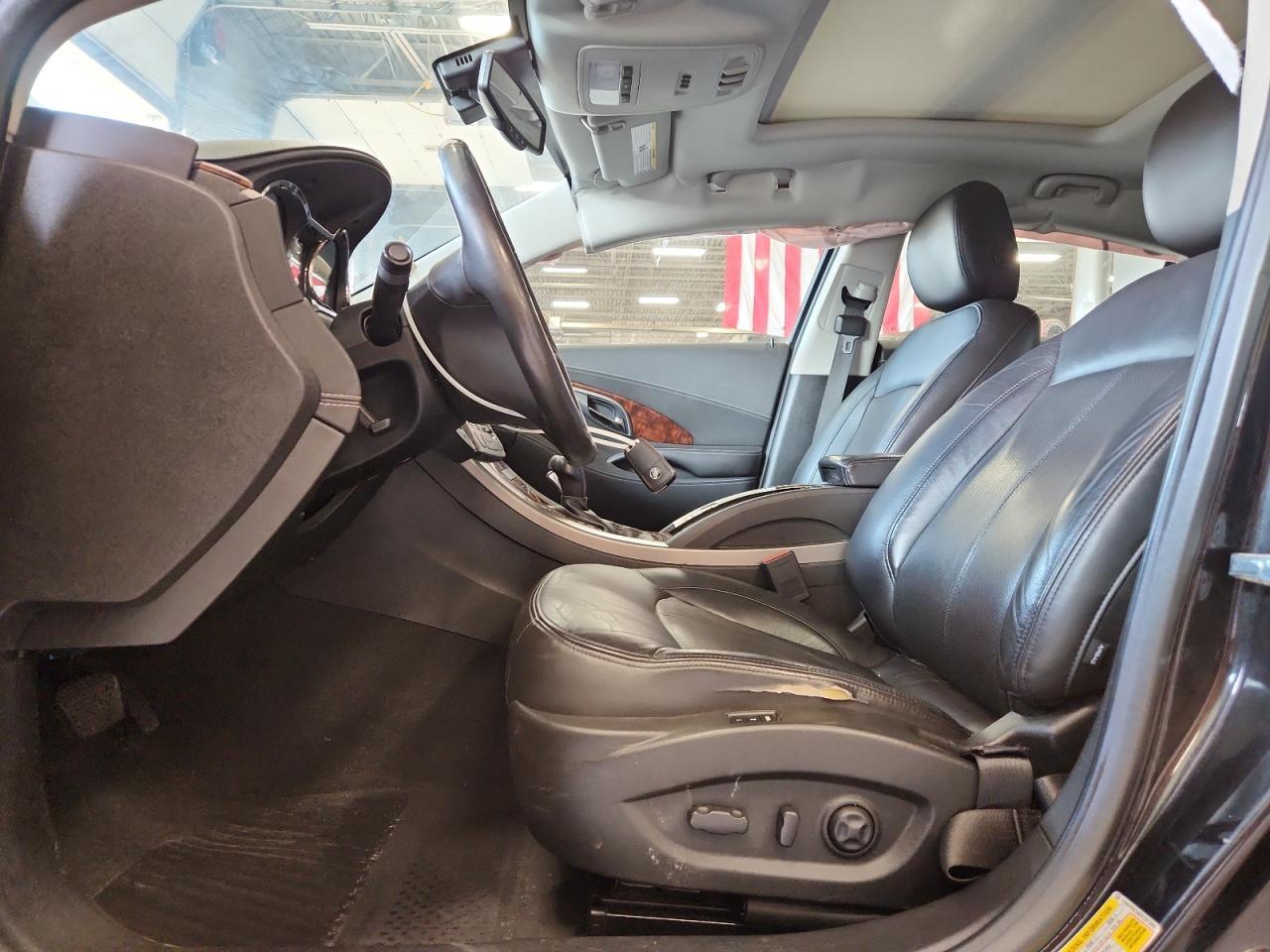 2013 Buick Lacrosse Premium - Image 7