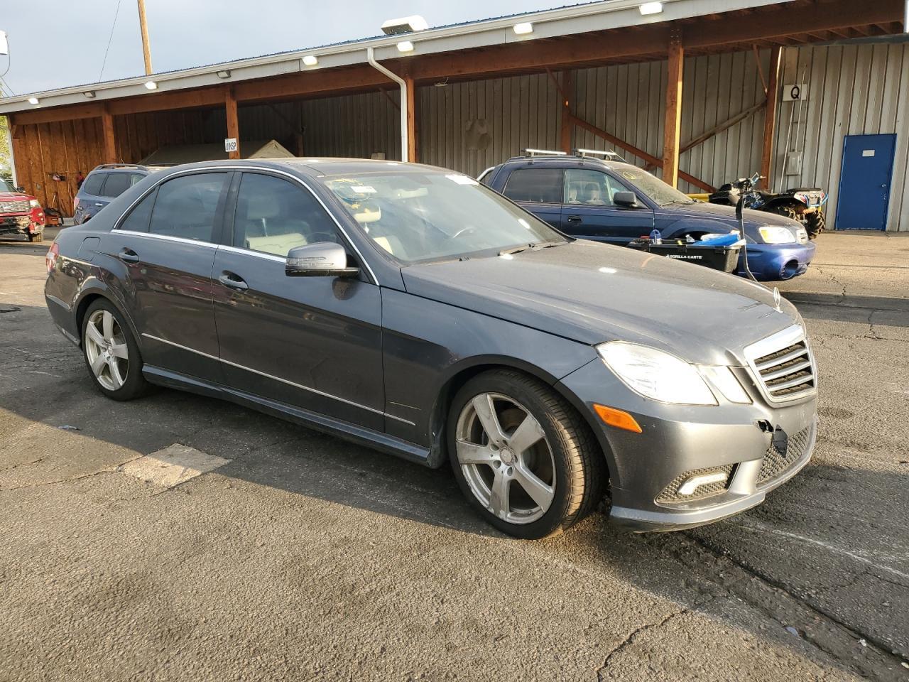 2011 Mercedes-Benz E 350 4Matic - Фото 4