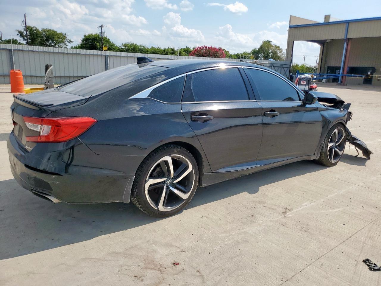 2021 Honda Accord Sport - Фото 3