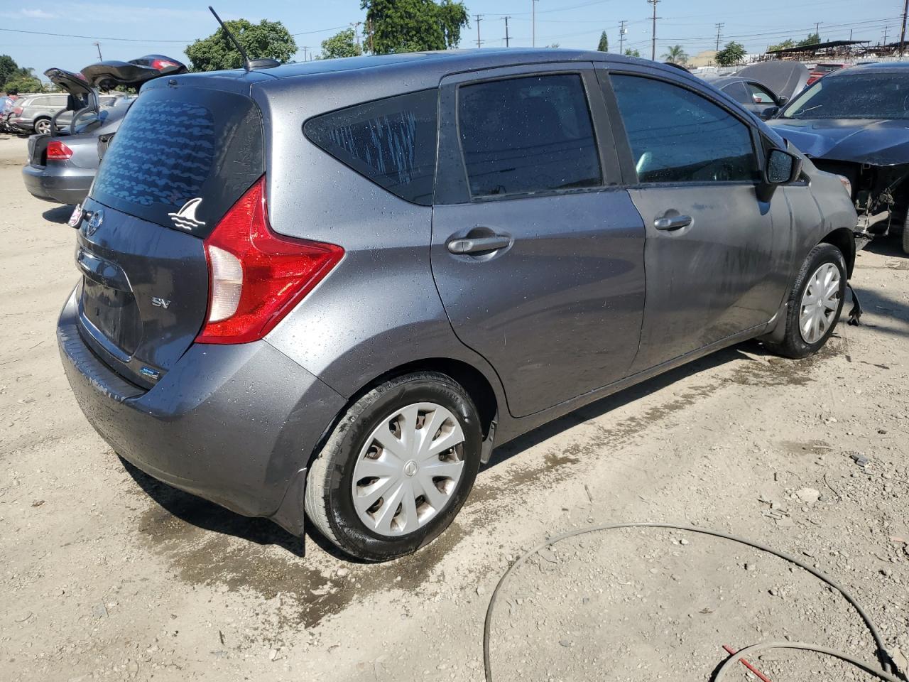 2016 Nissan Versa Note S - Фото 3