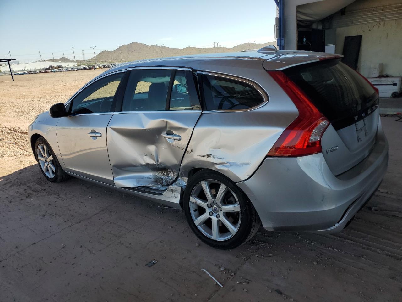 2016 Volvo V60 T5 Premier - Фото 2