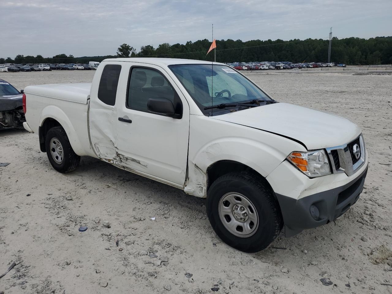 2019 Nissan Frontier S - Image 4