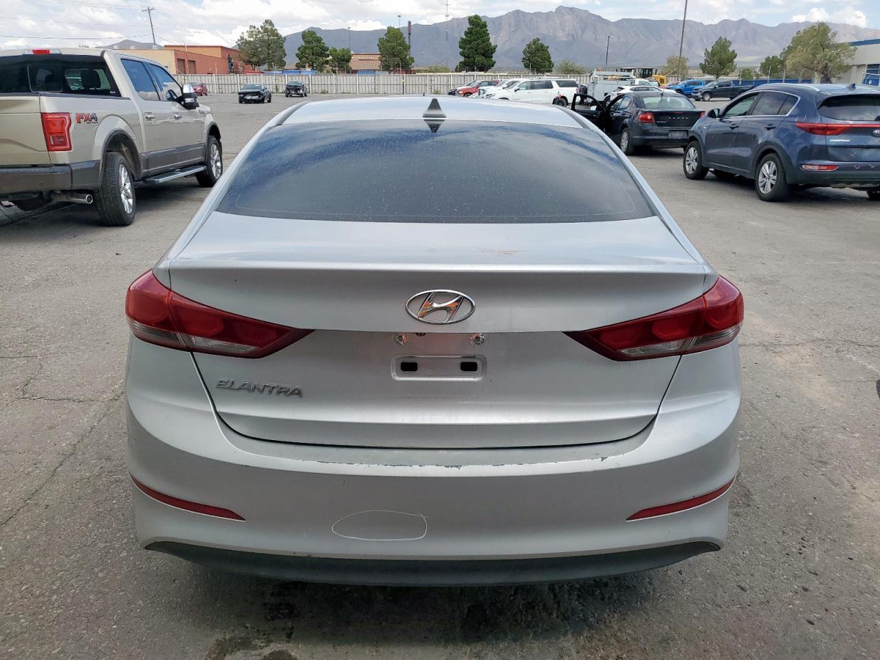 2018 Hyundai Elantra Sel - Фото 6