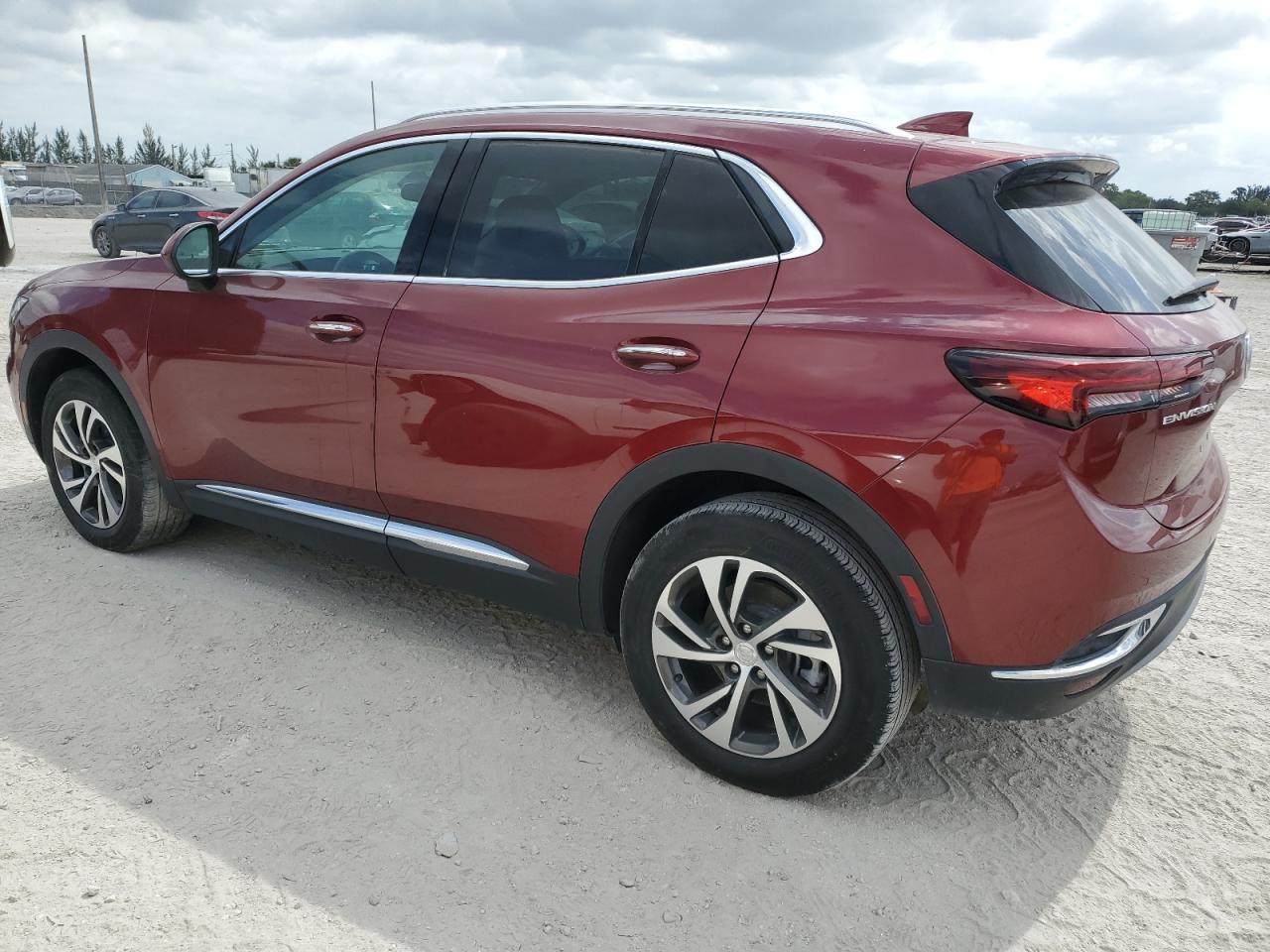 2021 Buick Envision Essence - Фото 2