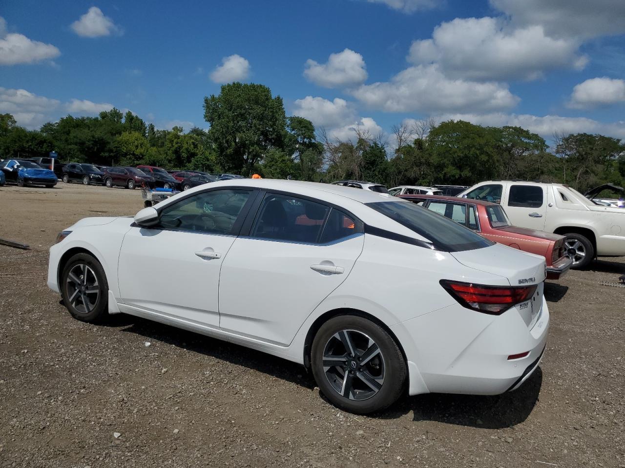 2025 Nissan Sentra Sv - Фото 2