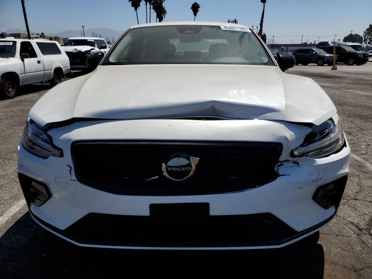 2024 Volvo S60 Core - Фото 5