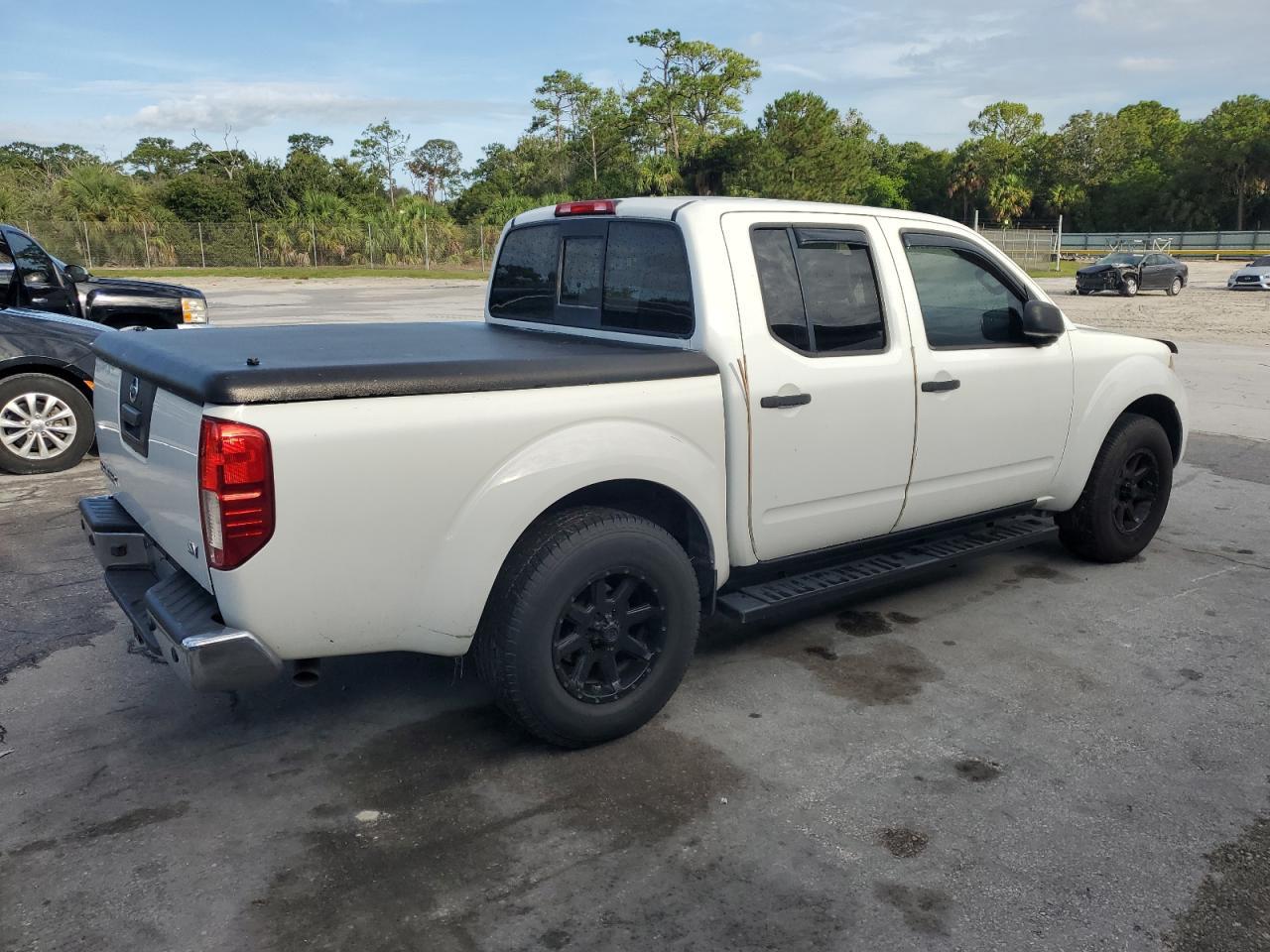 2016 Nissan Frontier S - Image 3