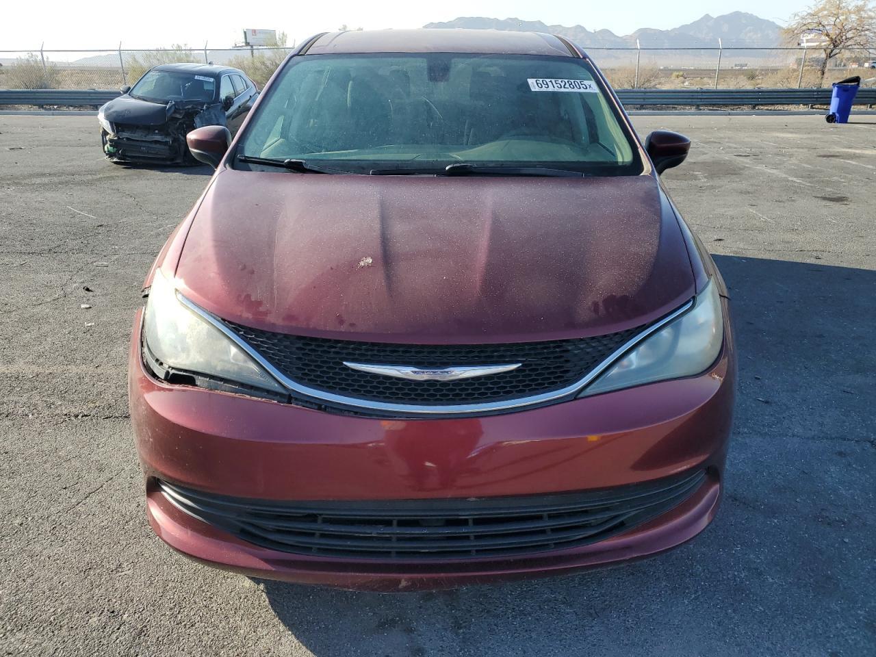 2017 Chrysler Pacifica Touring - Фото 5