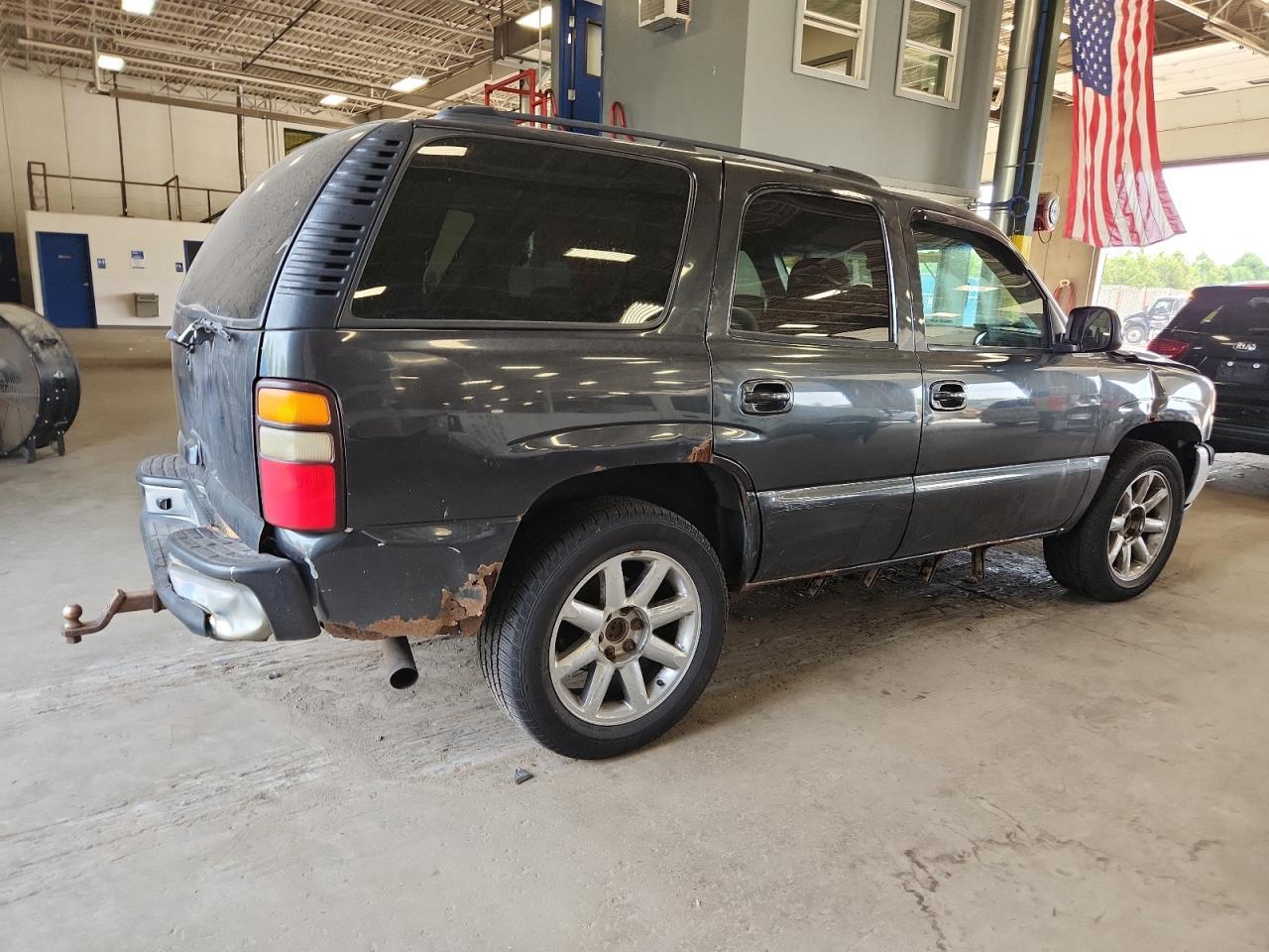 2004 GMC Yukon - Фото 3