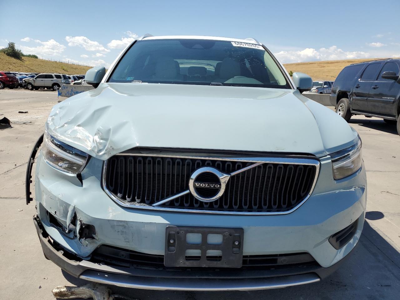 2019 Volvo Xc40 T5 Momentum - Image 5
