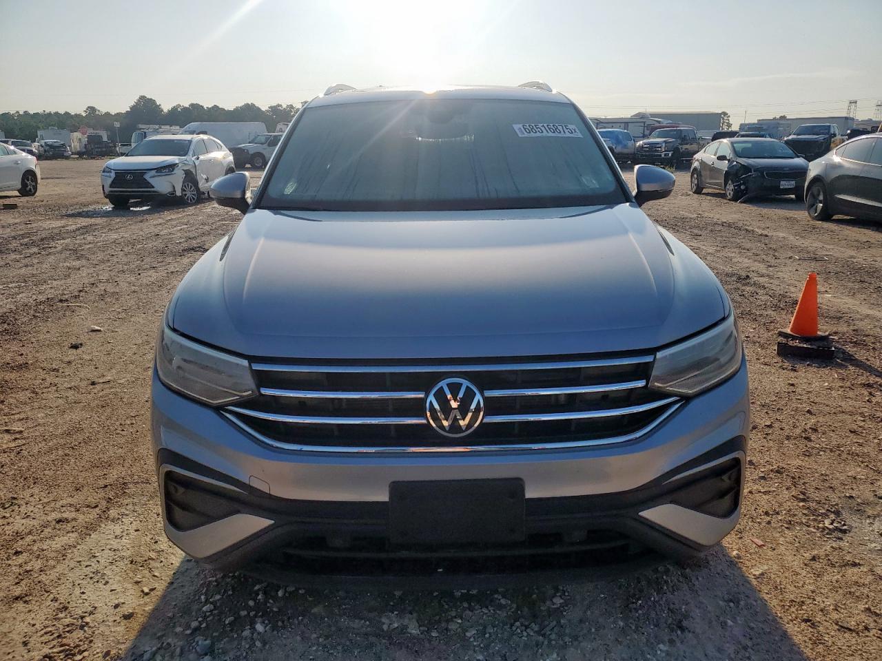 2023 Volkswagen Tiguan Se - Фото 5