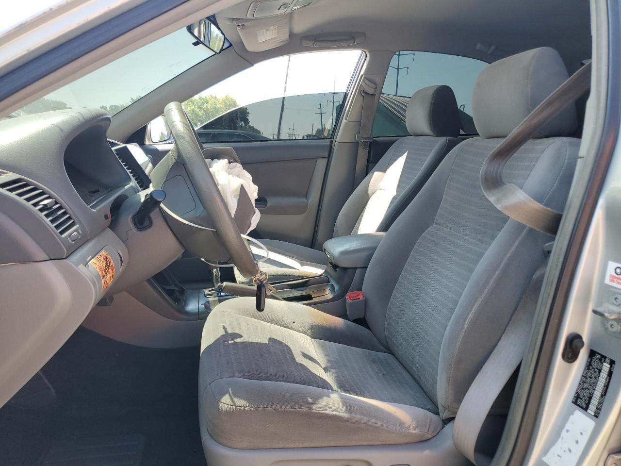 2005 Toyota Camry Le - Image 7