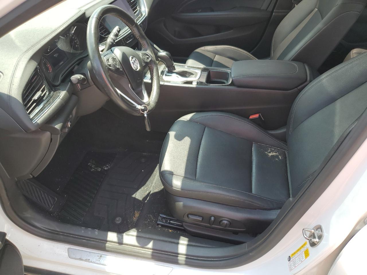 2019 Buick Regal Tourx Essence - Фото 7