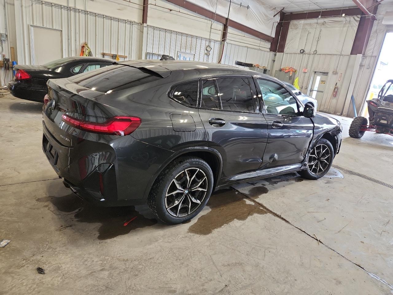 2025 BMW X4 xDrive30I - Фото 3