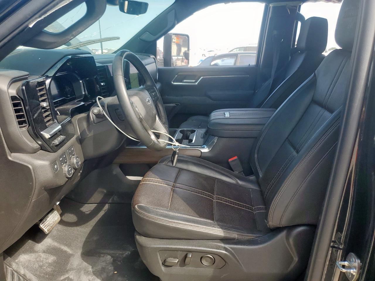 2024 Chevrolet Silverado K3500 High Country - Image 7