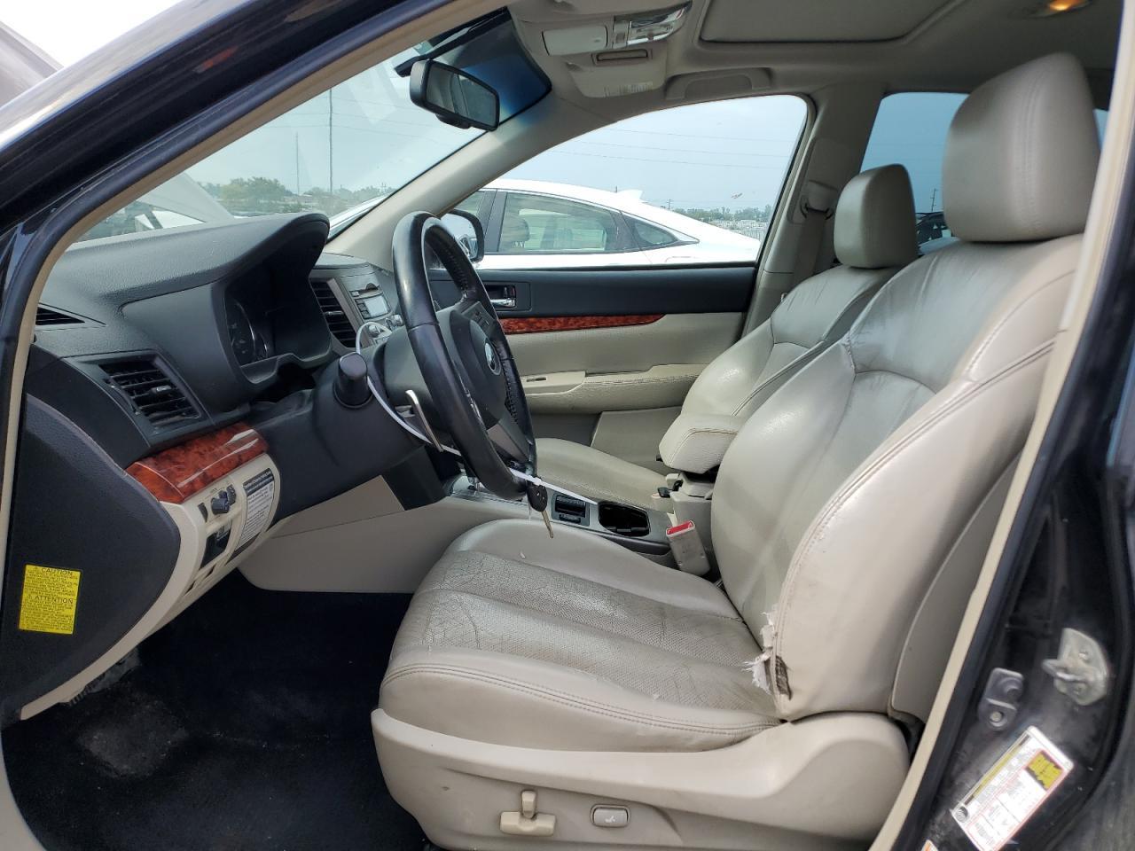 2010 Subaru Legacy 2.5I Limited - Фото 7