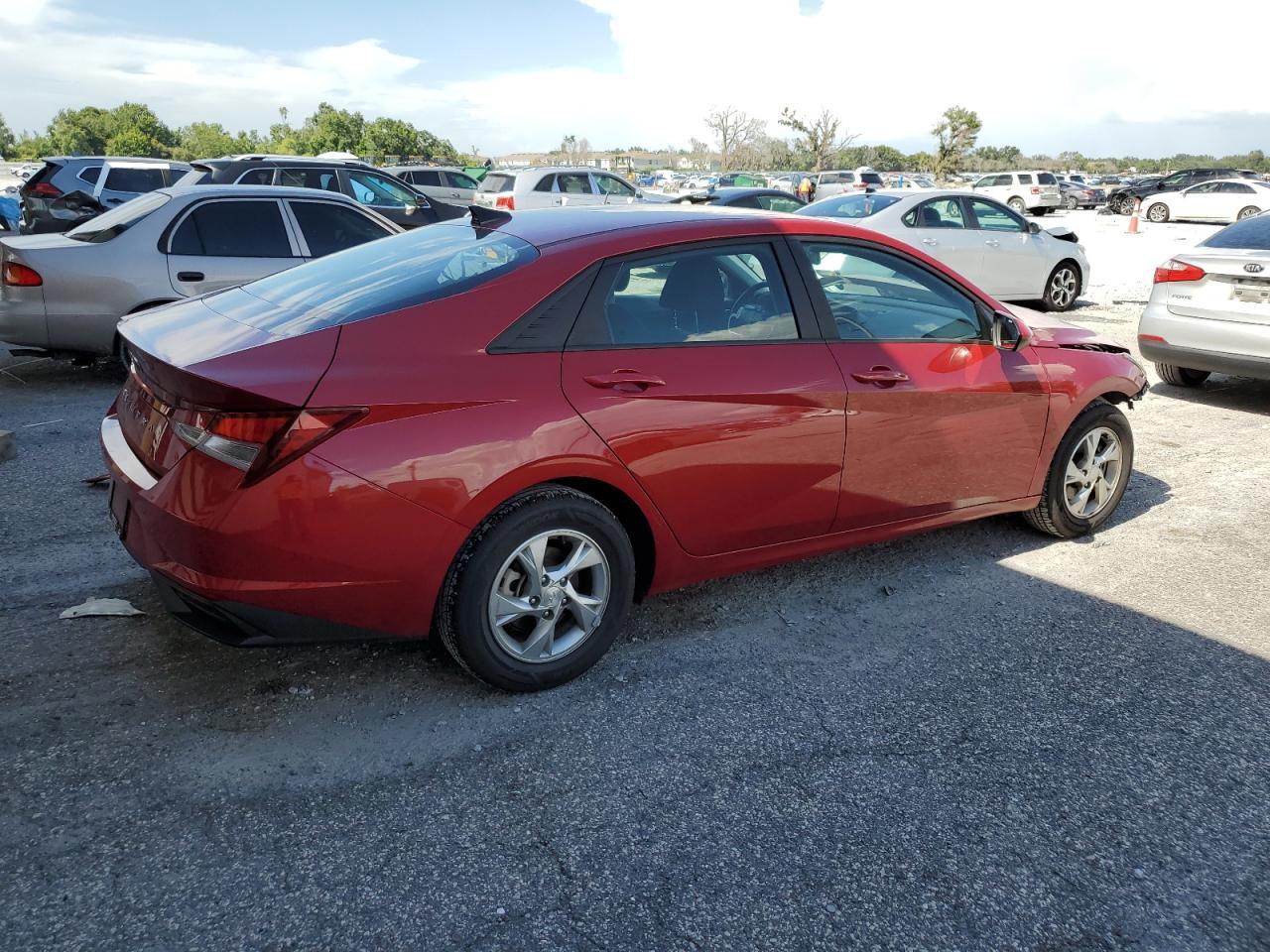 2023 Hyundai Elantra Se - Image 4