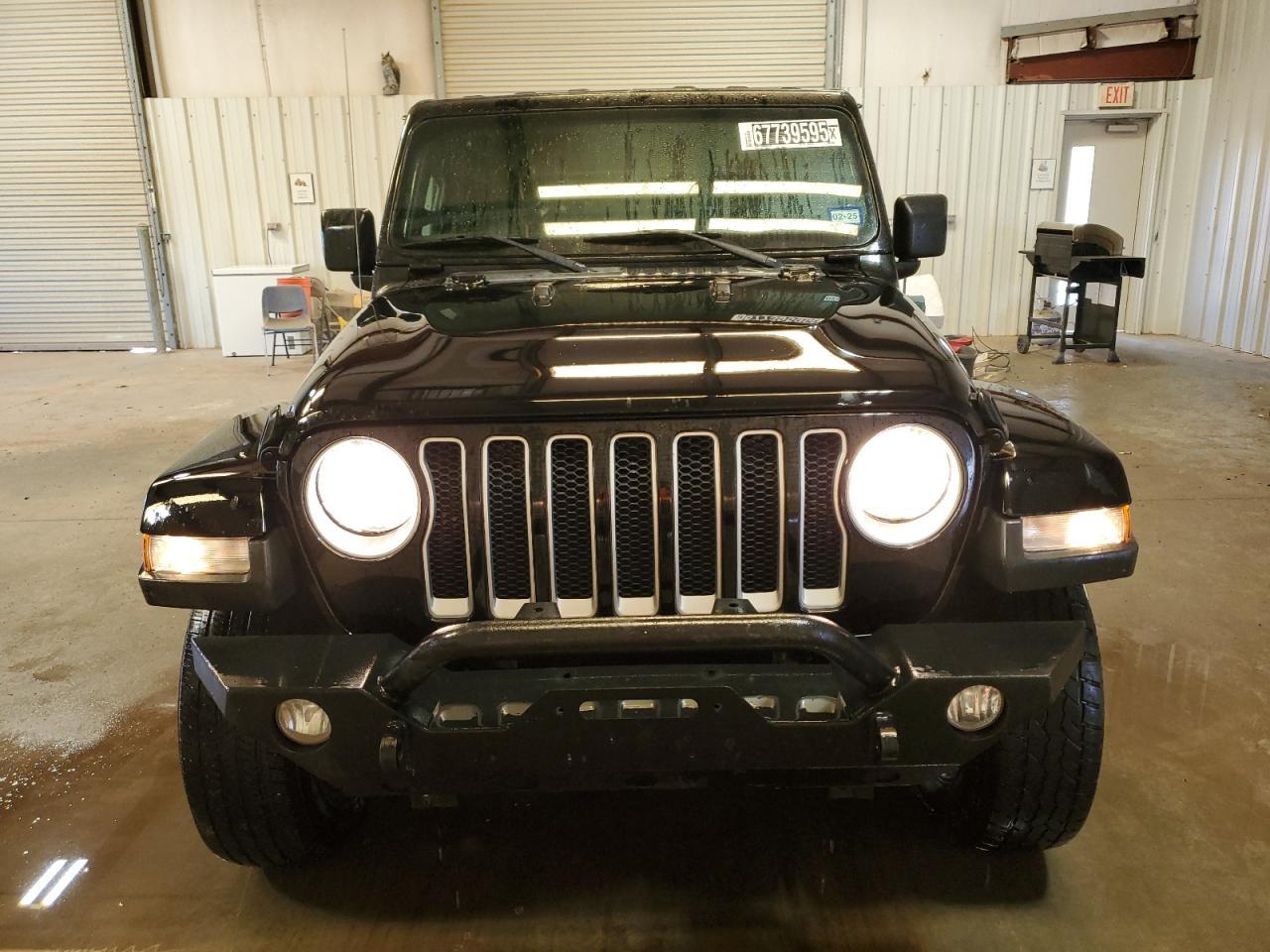 2019 Jeep Wrangler Unlimited Sahara - Image 5