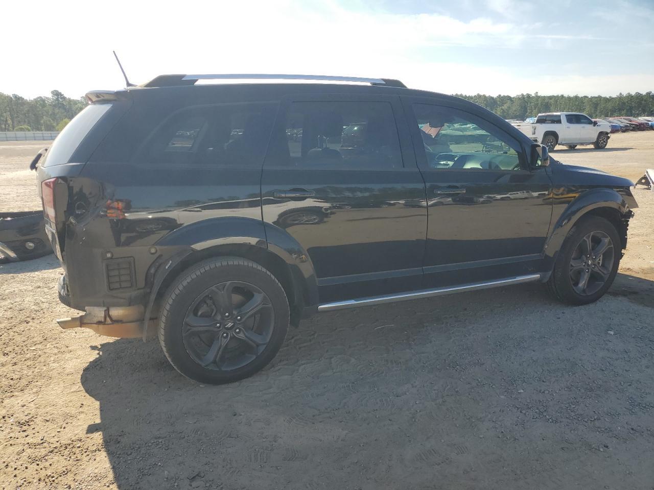 2019 Dodge Journey Crossroad - Фото 3