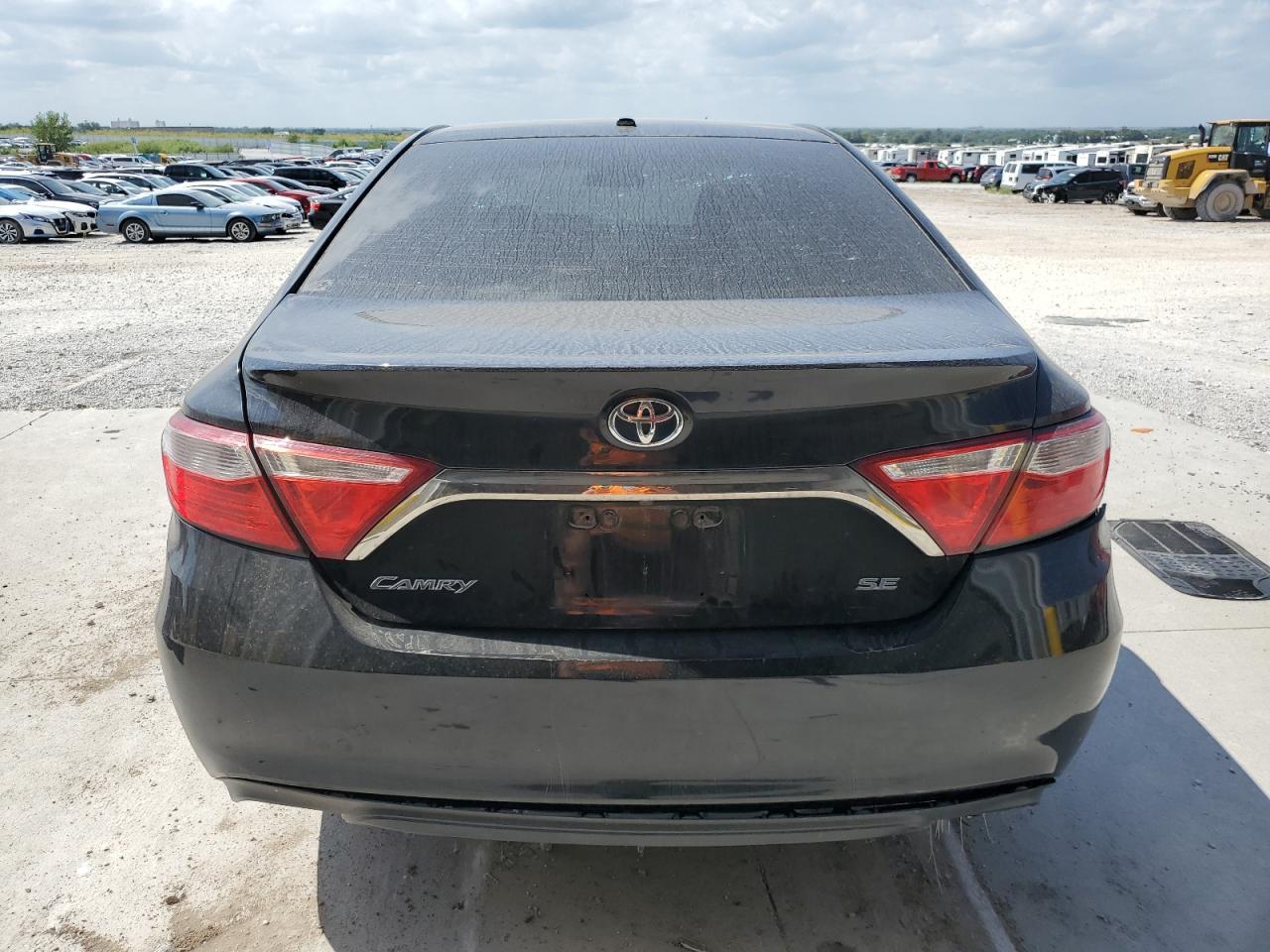 2017 Toyota Camry Le - Фото 6