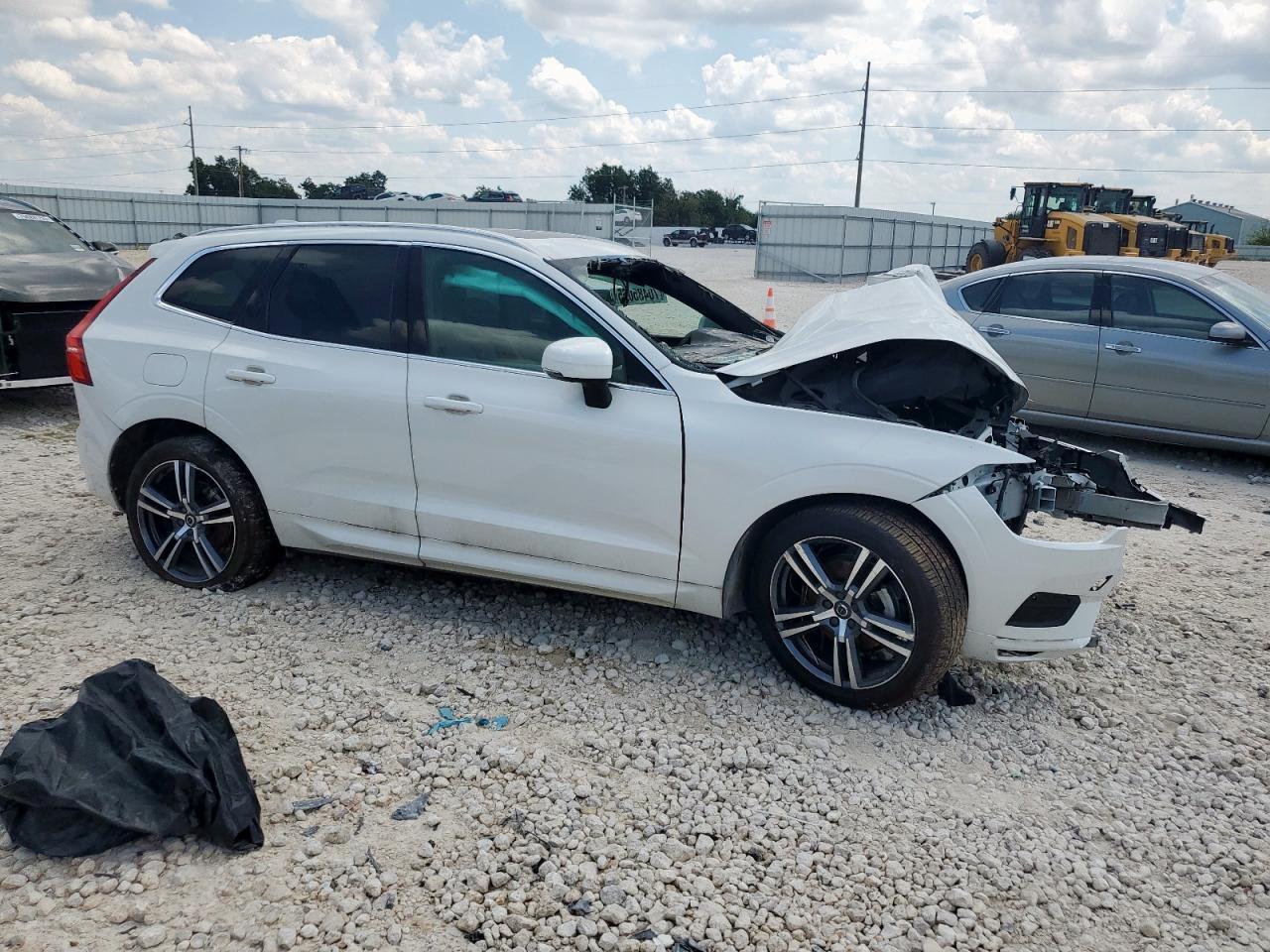 2021 Volvo Xc60 T5 Momentum - Фото 4