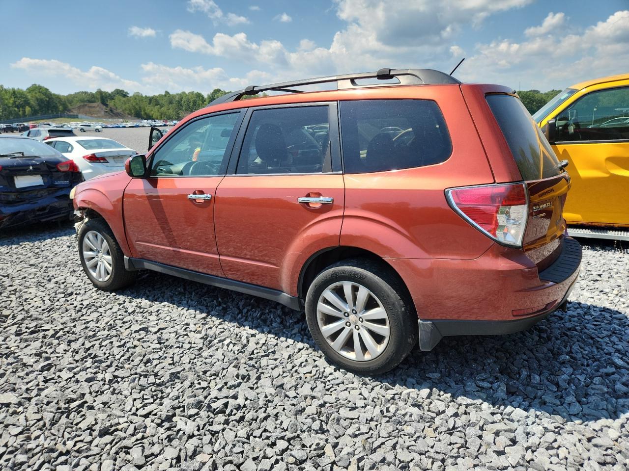 2011 Subaru Forester Limited - Фото 2