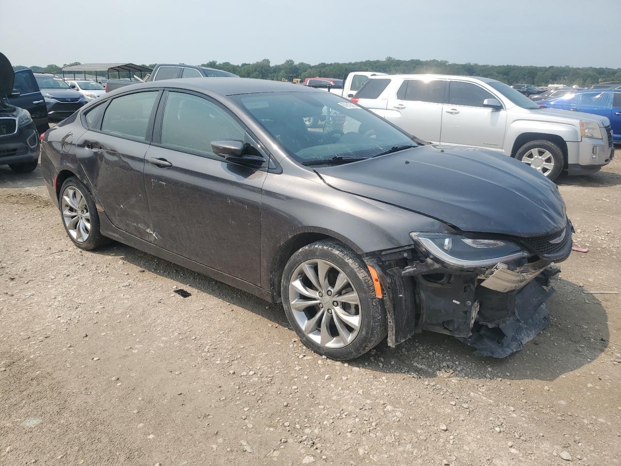 2015 Chrysler 200 S - Image 4