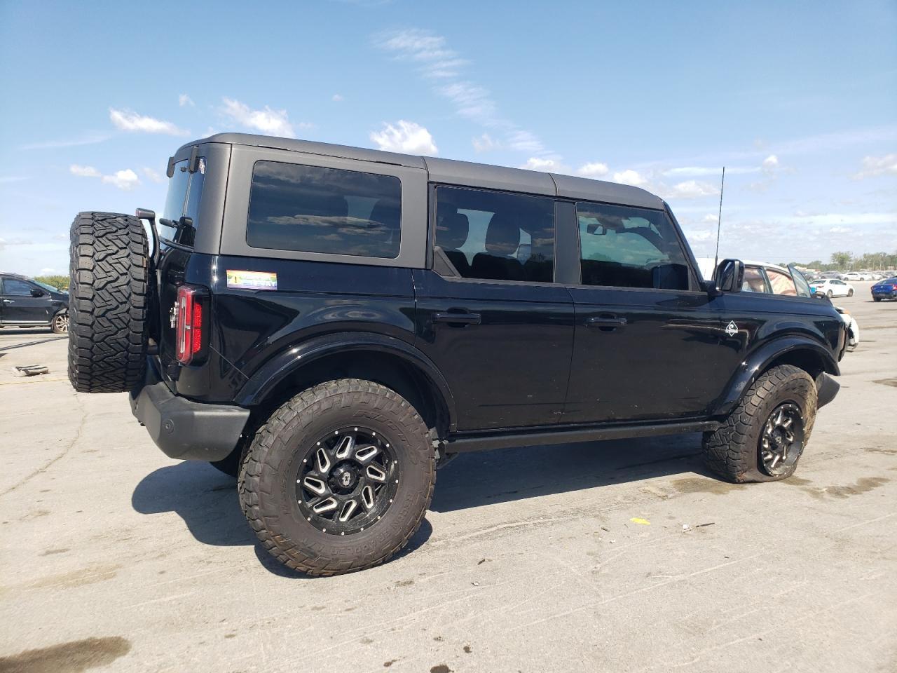 2024 Ford Bronco Outer Banks - Фото 3