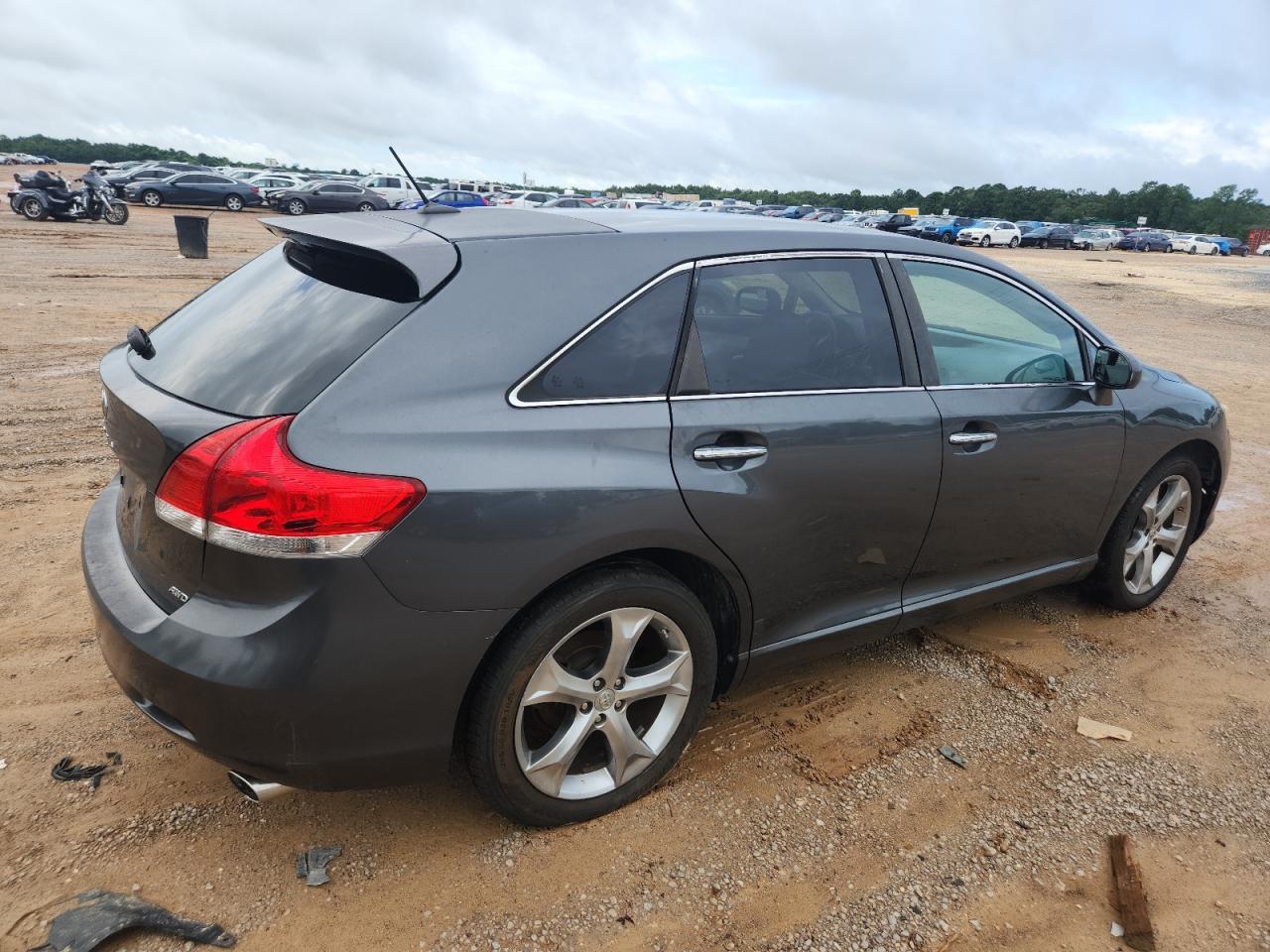 2010 Toyota Venza - Фото 3