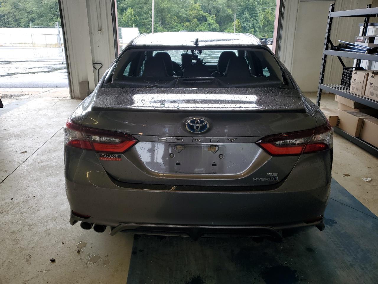 2021 Toyota Camry Se - Фото 6