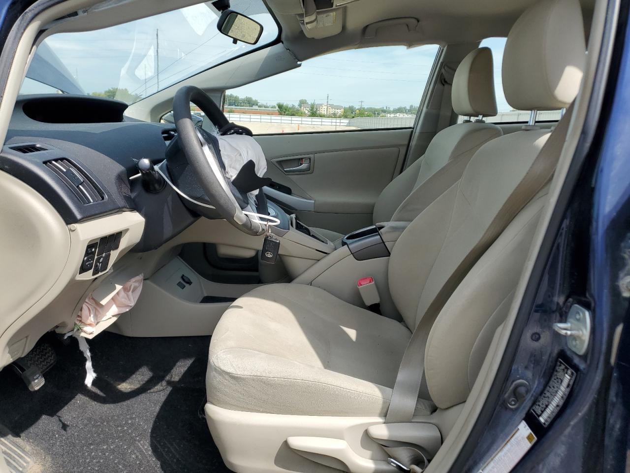 2013 Toyota Prius - Фото 7