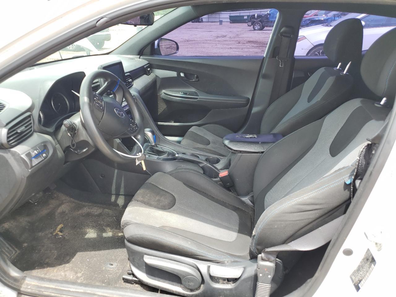 2019 Hyundai Veloster Base - Фото 7