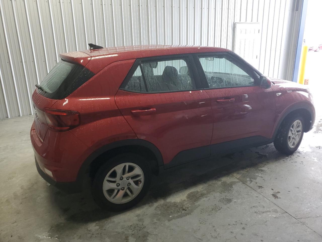 2021 Hyundai Venue Se - Image 3