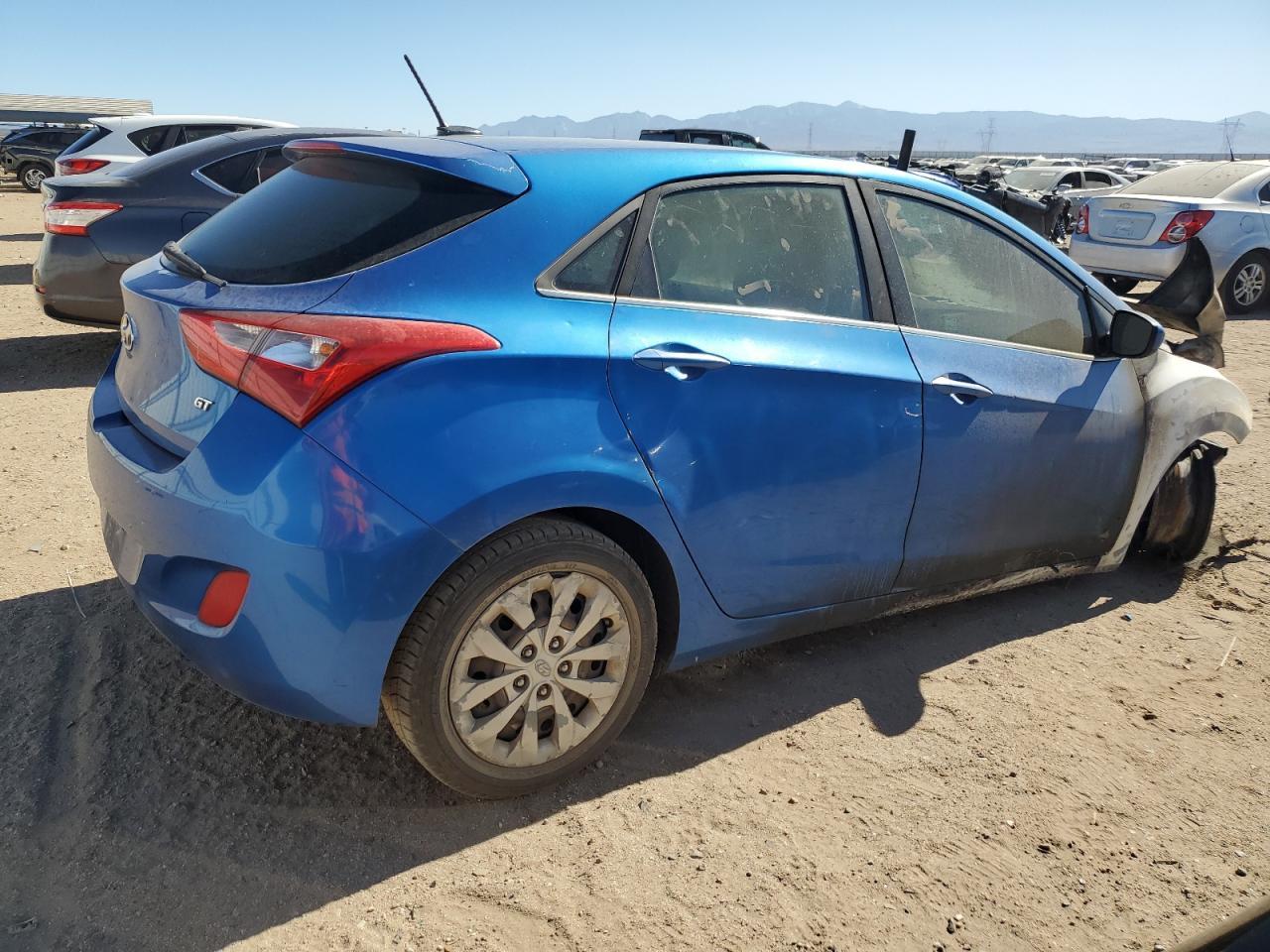 2017 Hyundai Elantra Gt - Image 3