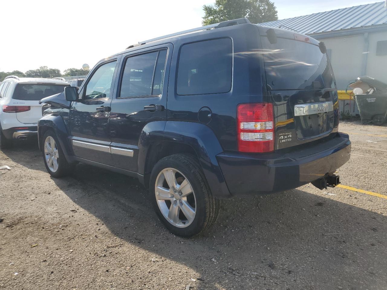 2012 Jeep Liberty Jet - Фото 2
