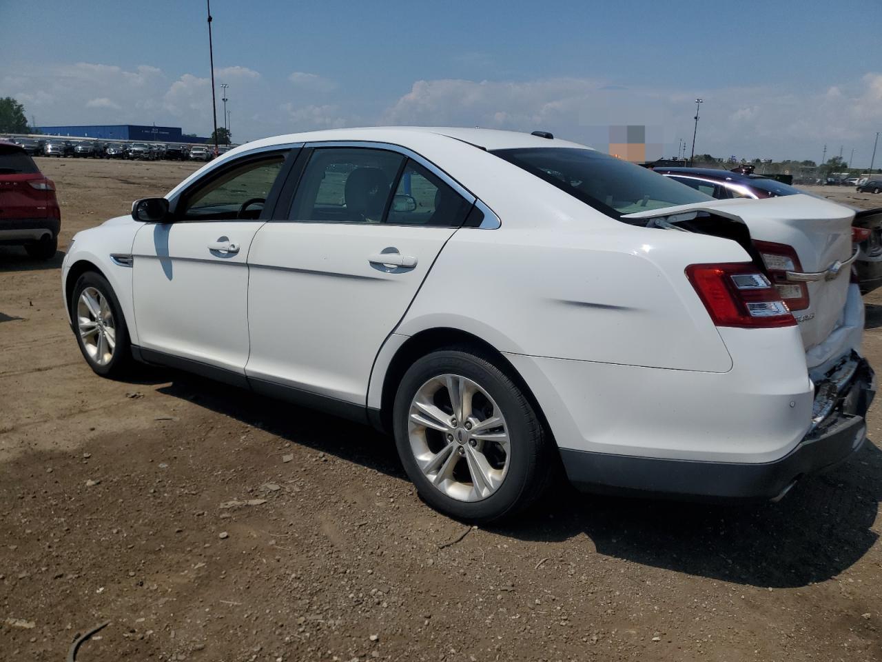 2015 Ford Taurus Sel - Image 2