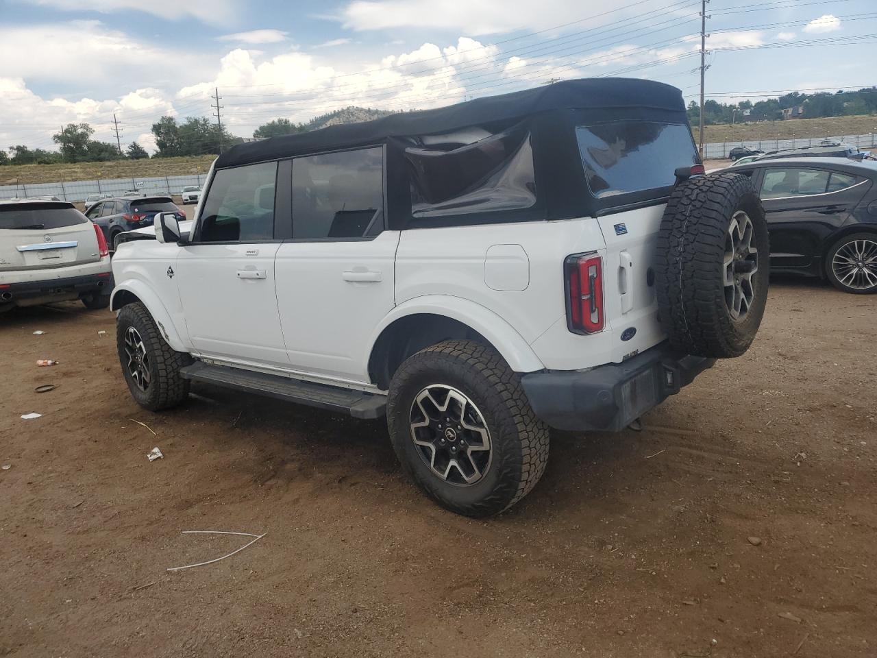 2023 Ford Bronco Base - Image 2