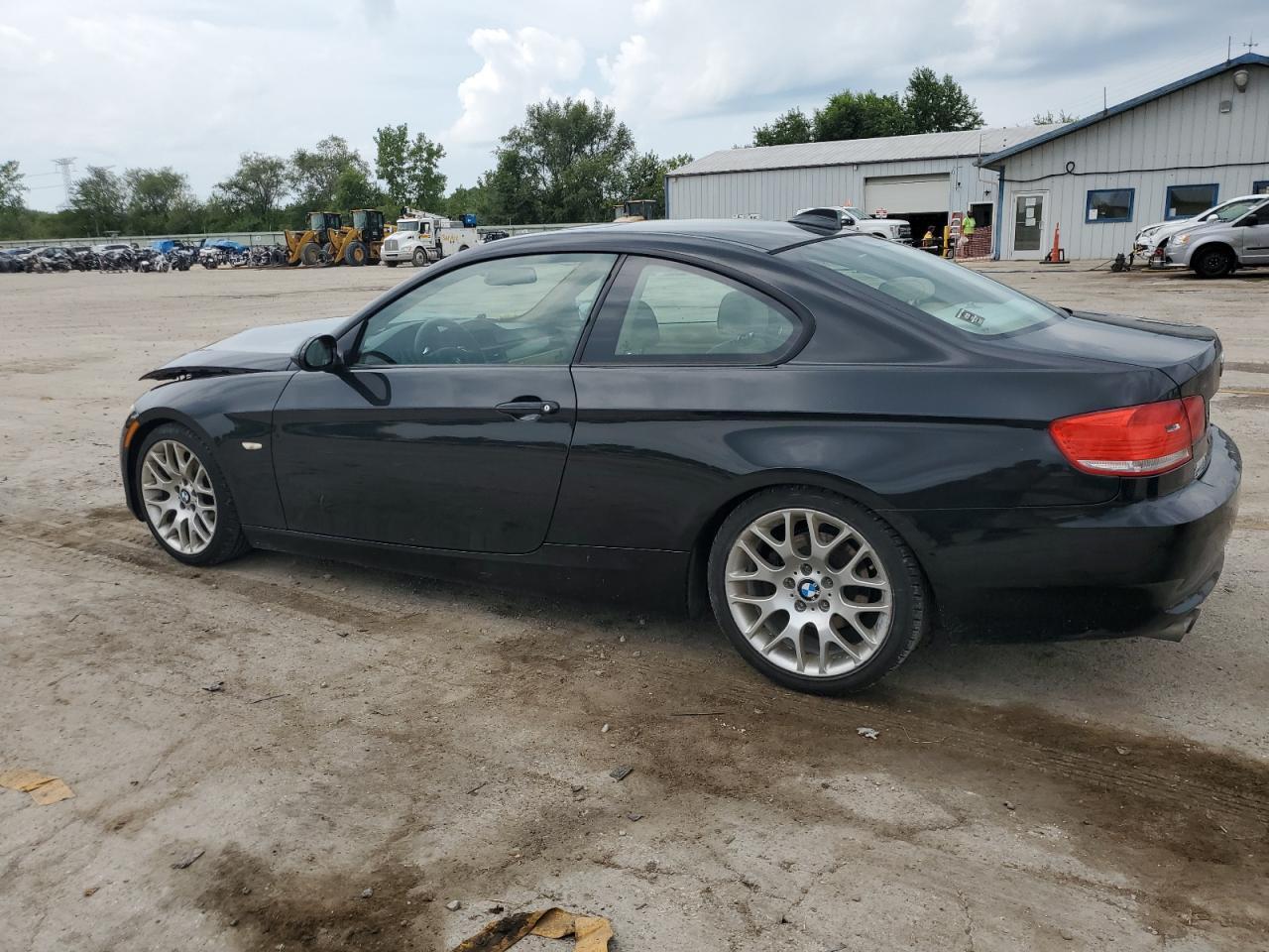 2009 BMW 328 I - Image 2