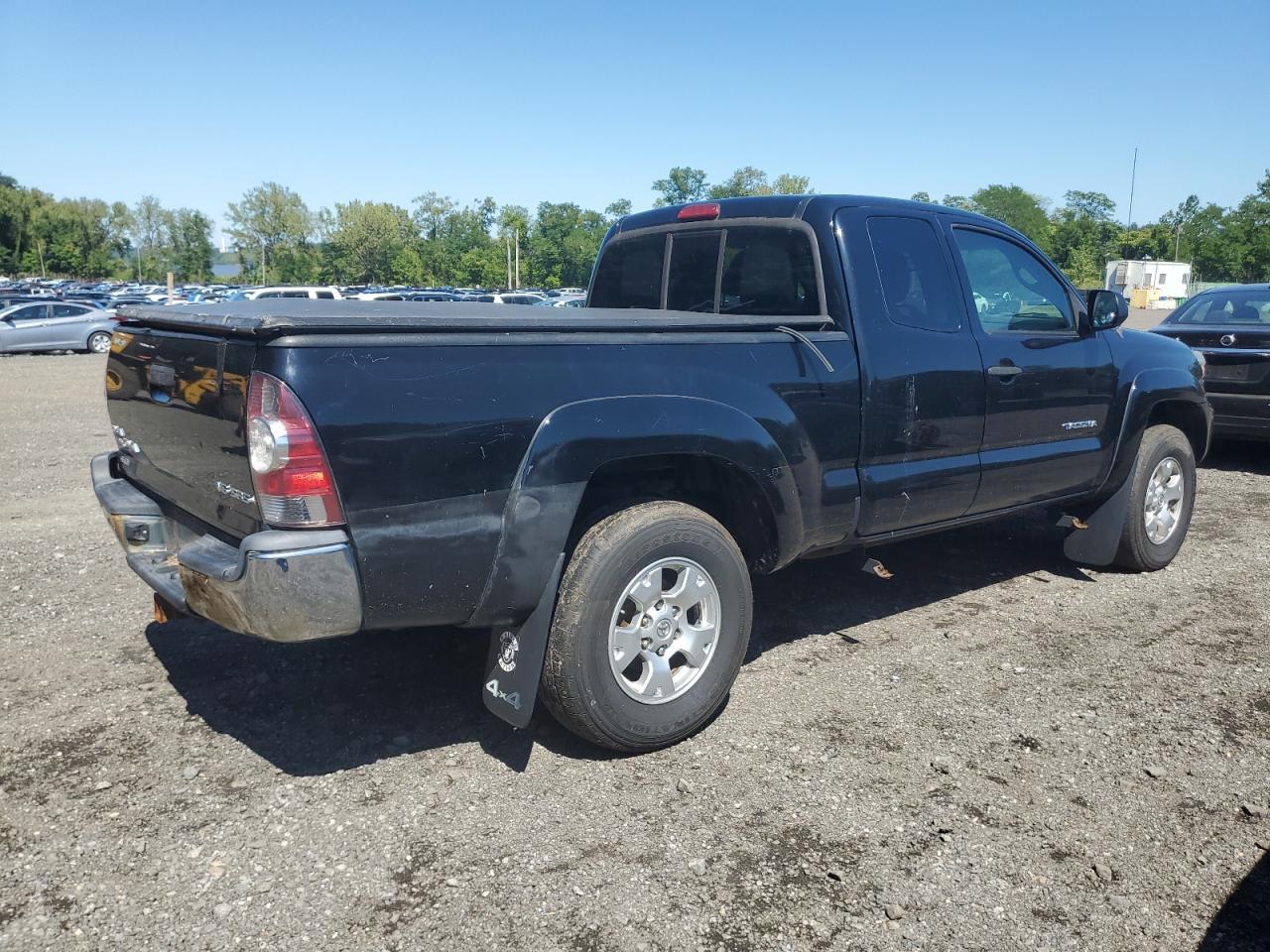 2013 Toyota Tacoma - Image 3
