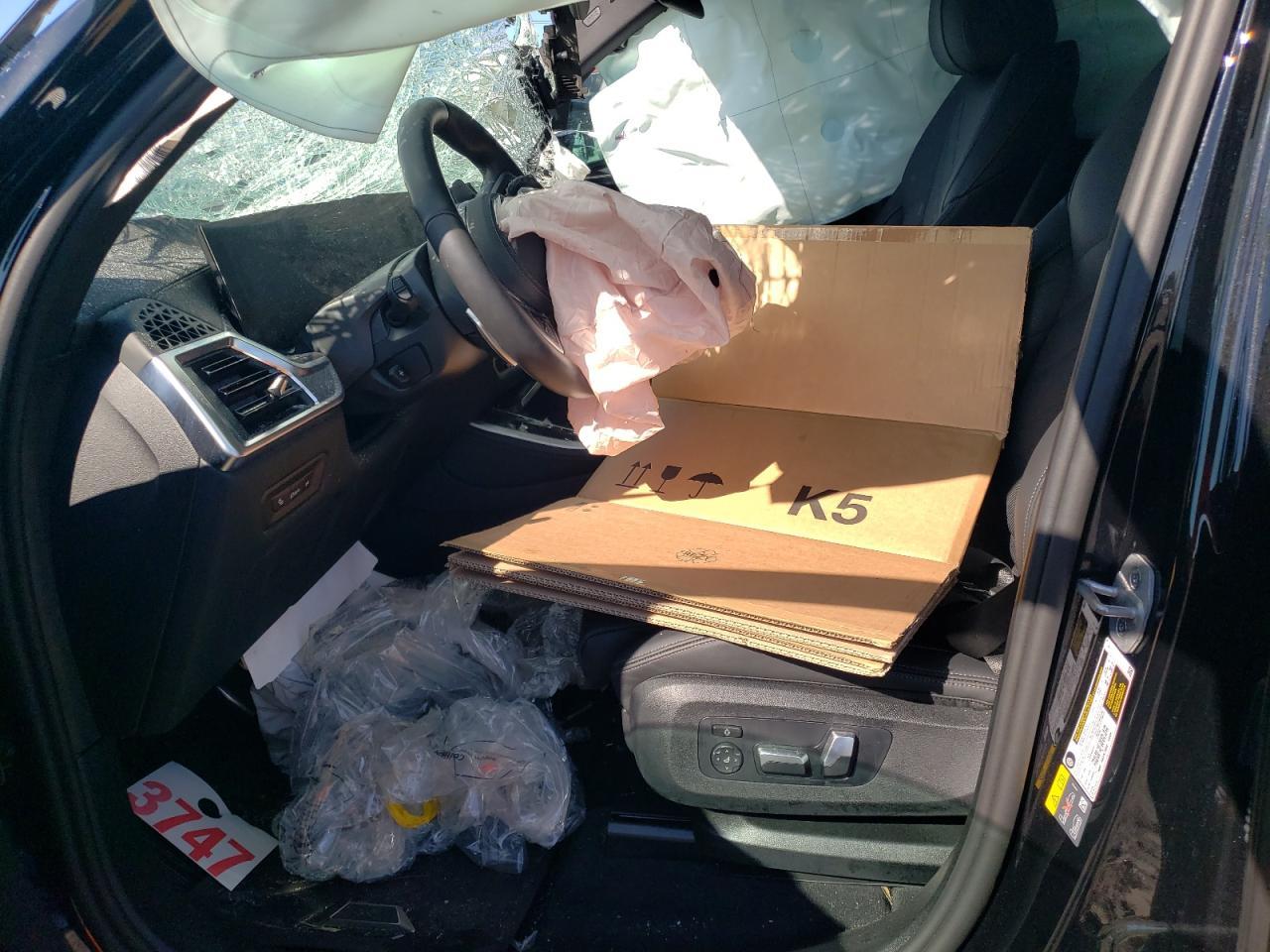 2025 BMW X5 xDrive50E - Image 7