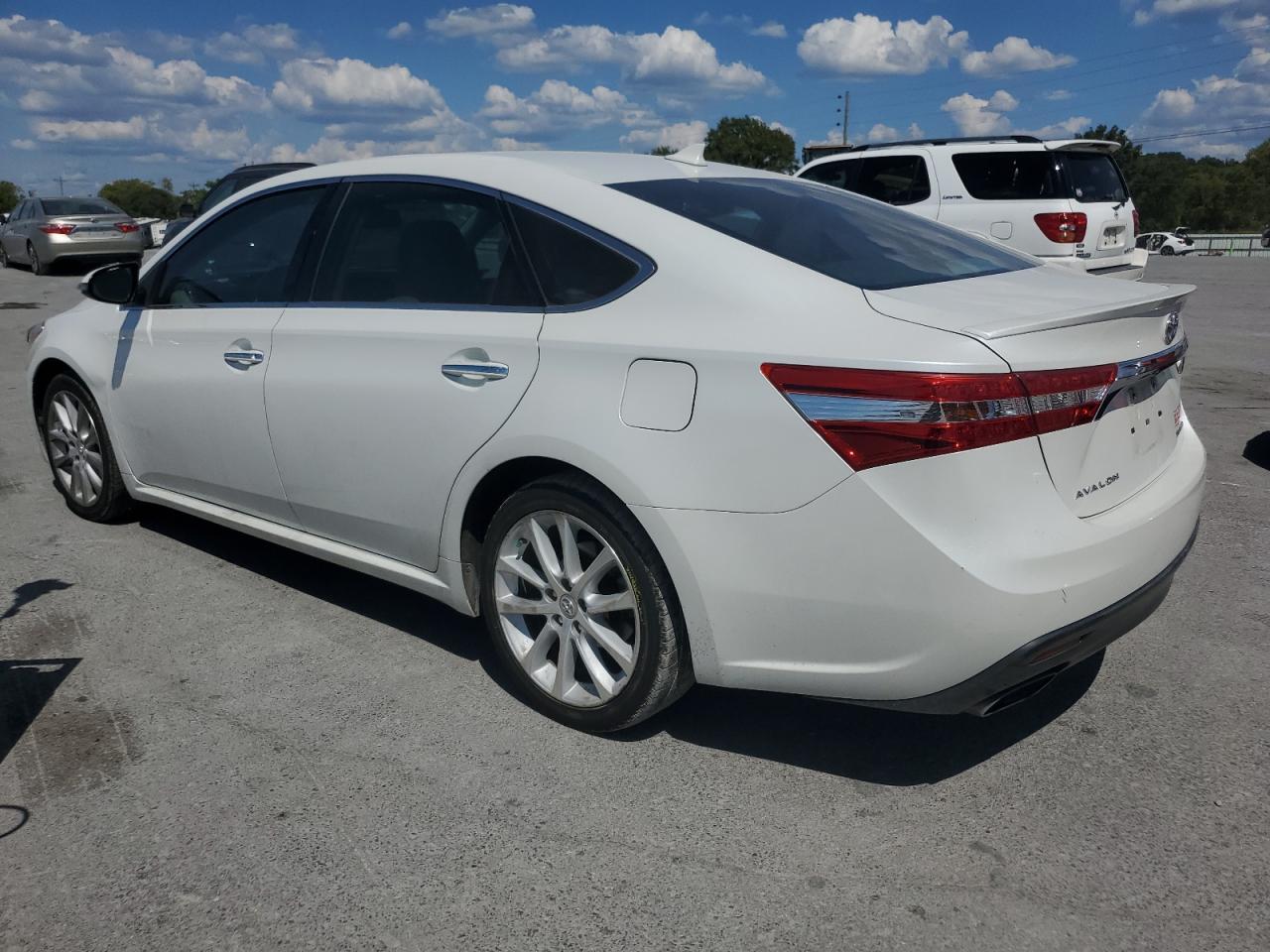 2015 Toyota Avalon Xle - Фото 2