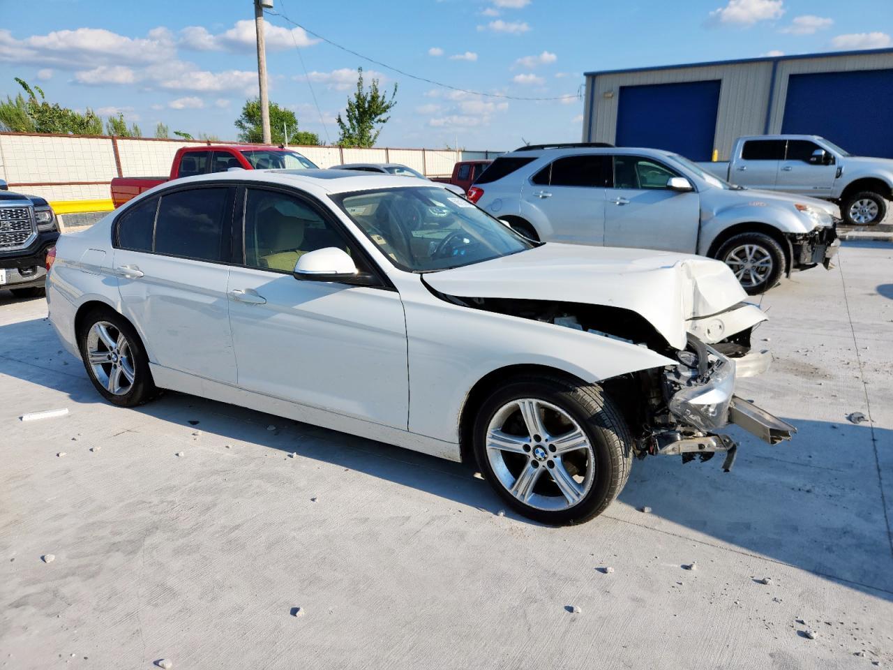 2014 BMW 328 I - Фото 4
