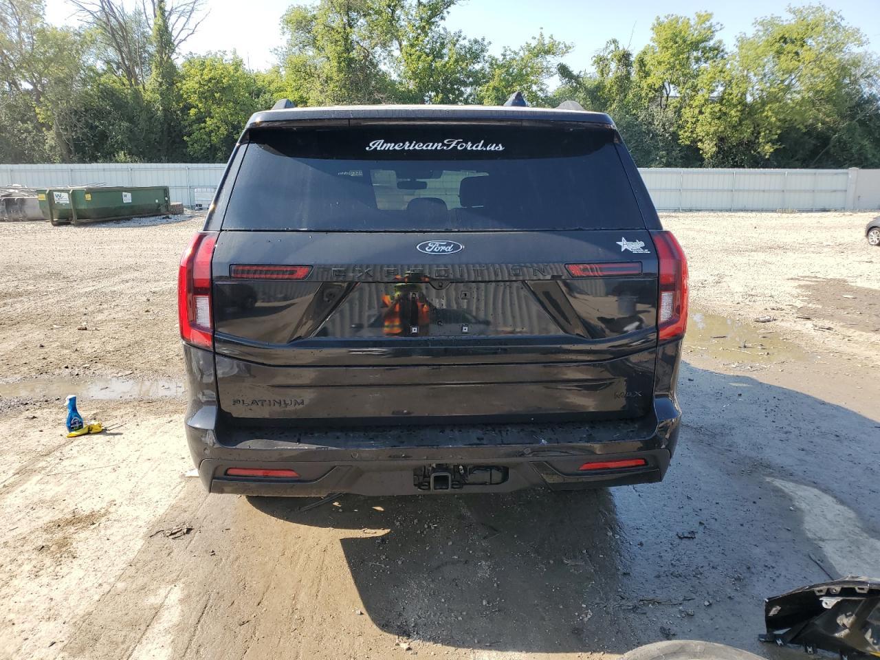 2025 Ford Expedition Max Platinum - Image 6